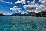 蓝天白云山河湖泊风景摄影图片