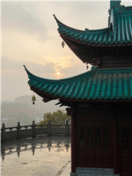 江南古寺青瓦飞檐建筑摄影图片